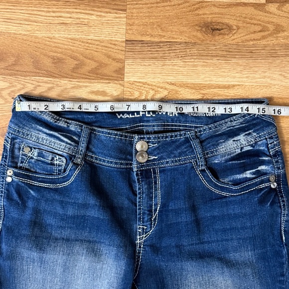 WallFlower Women Luscious Curvy Bootcut Mid-Rise Insta Stretch Juniors Jeans 11 - Picture 14 of 14
